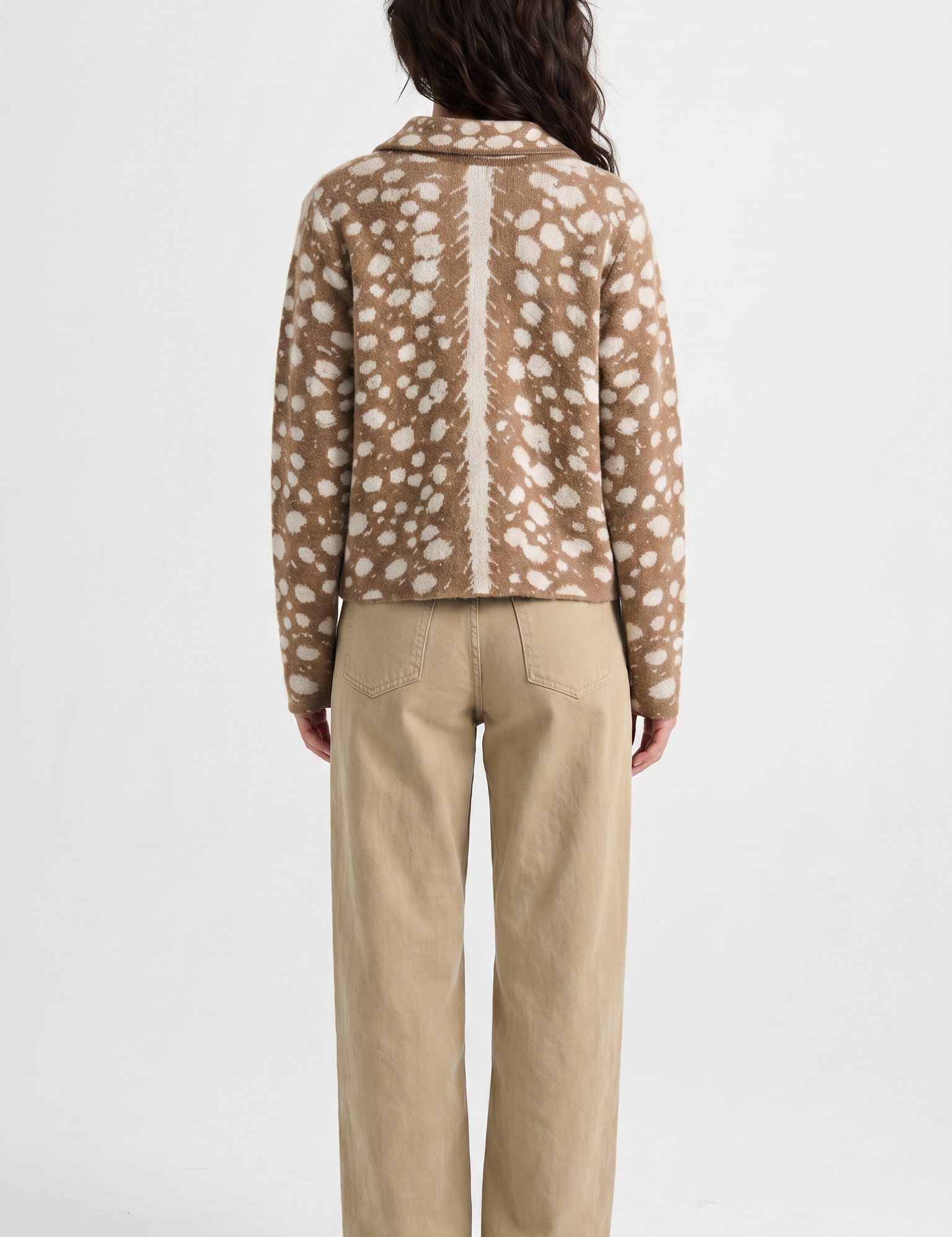 magnific_fullbody-back-view-of-the_XtMhhw5Bfo_1.png